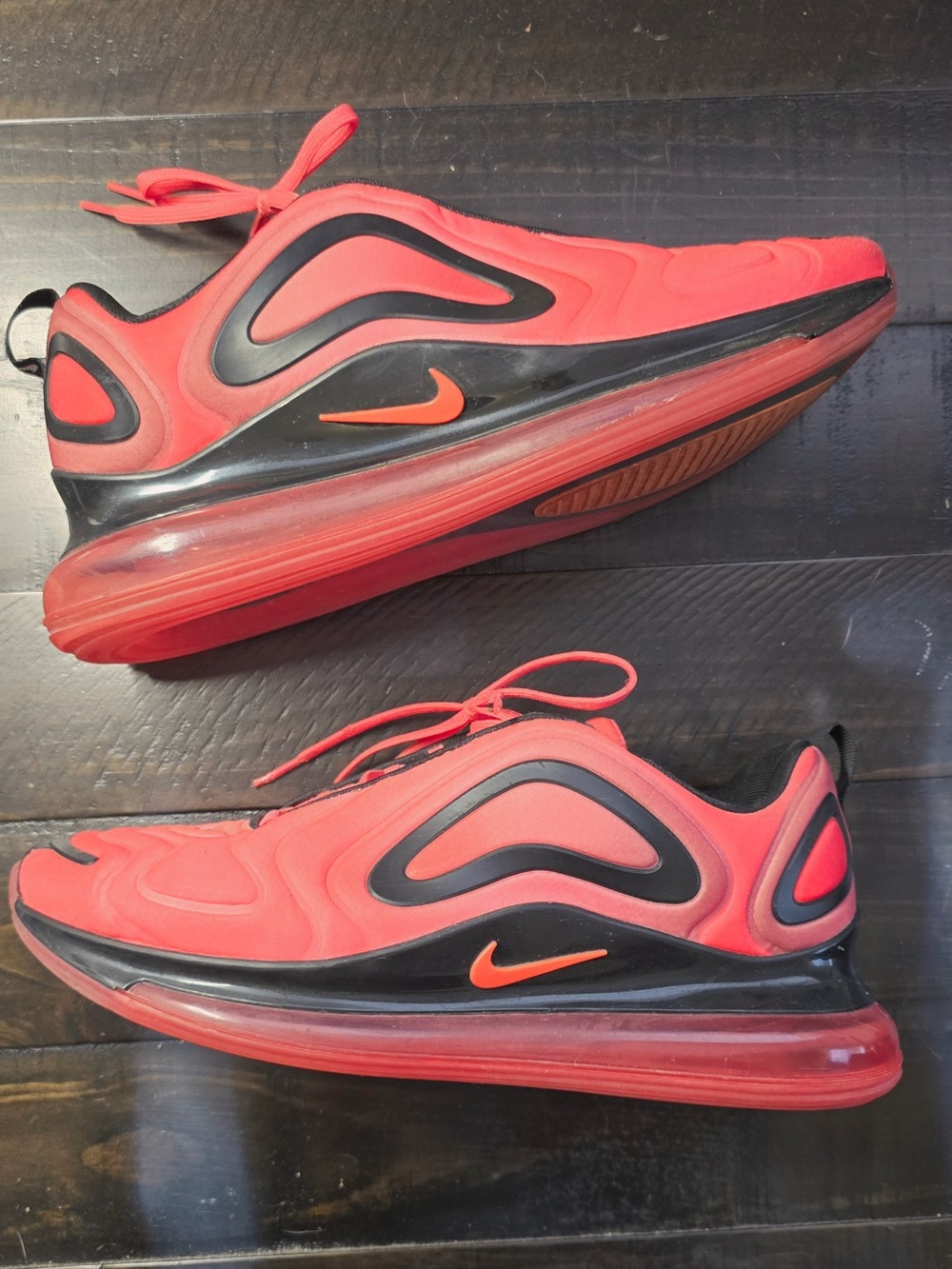Nike Air Max 720 Red and Black Athletic Sneakers